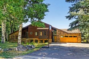 129 Heather Ln - Photo 1 of 1