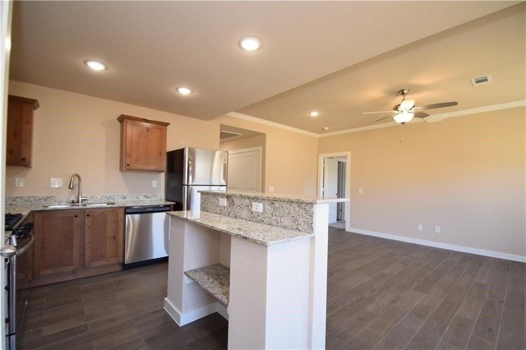 1540 Sandpiper St - Photo 3 of 18