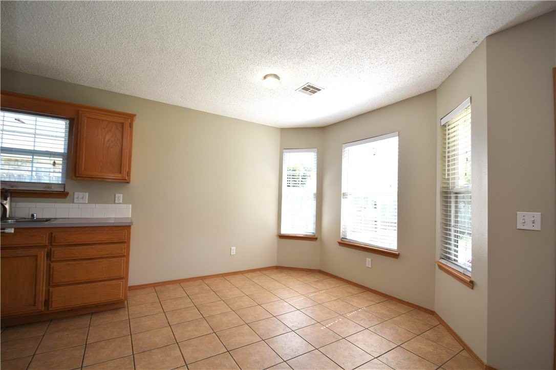 3 Burnett Cir - Photo 5 of 14