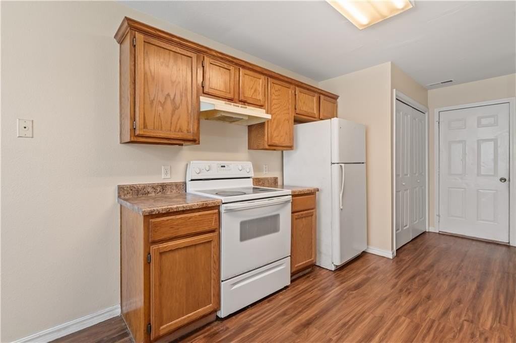 2910 Dawn Ct #C - Photo 4 of 13