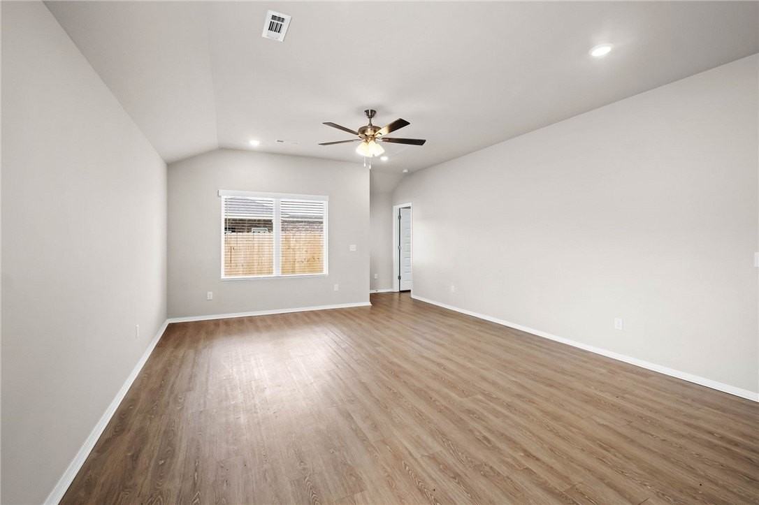 2514 E Meramec St - Photo 3 of 18