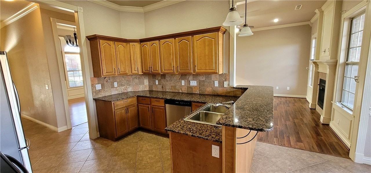6423 W Bridge Bay Dr - Photo 5 of 15