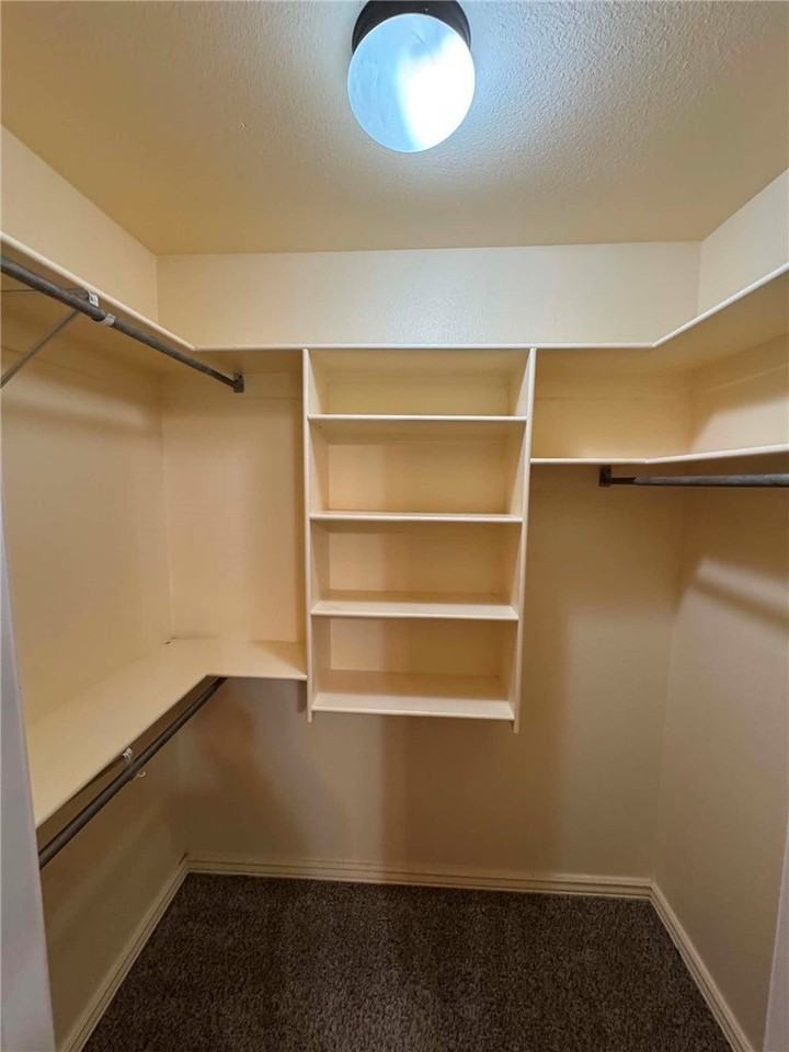 540 Stowers Ave - Photo 6 of 13