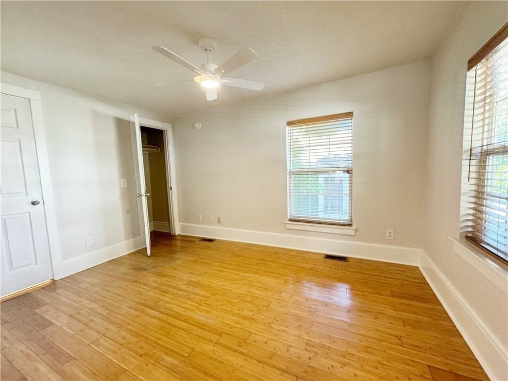120 N Washington Ave - Photo 4 of 29