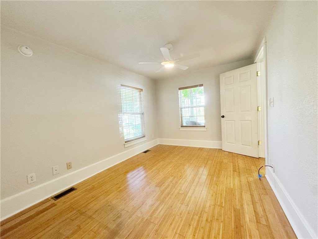 120 N Washington Ave - Photo 5 of 29