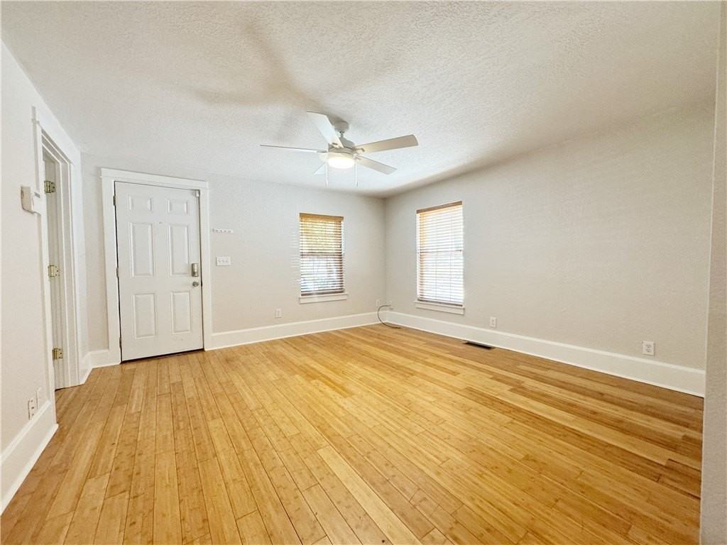120 N Washington Ave - Photo 6 of 29