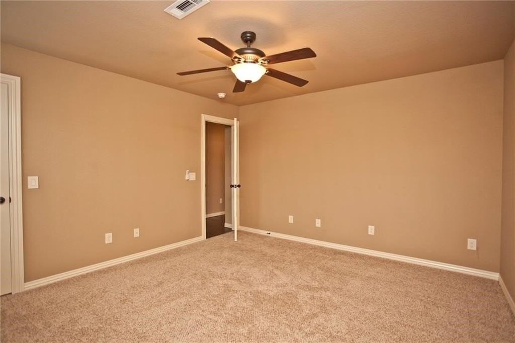 1906 Sw Cypress St - Photo 7 of 25