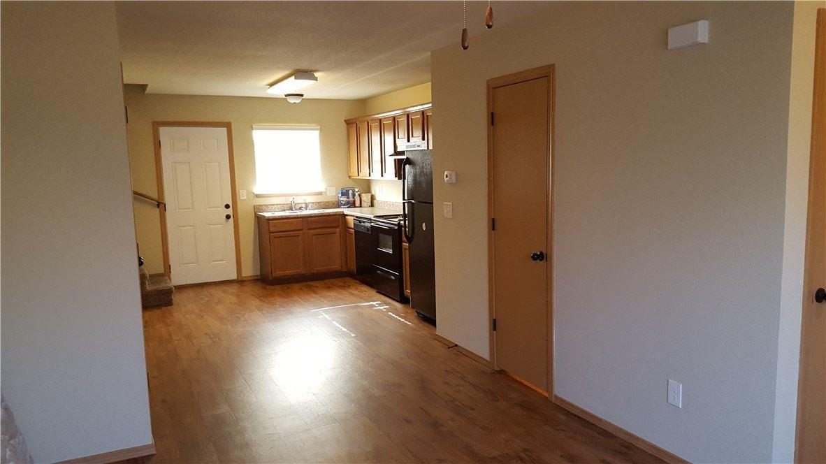 411 S Hunter St Apt 2 #2 - Photo 4 of 15