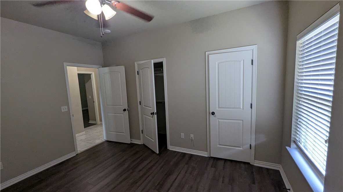 4001 Sw Capstone Ave - Photo 6 of 9