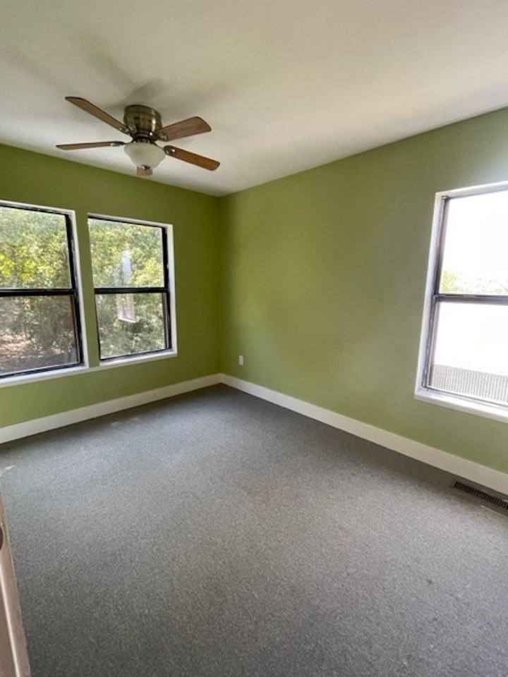 484 S Mashburn Ave - Photo 7 of 11