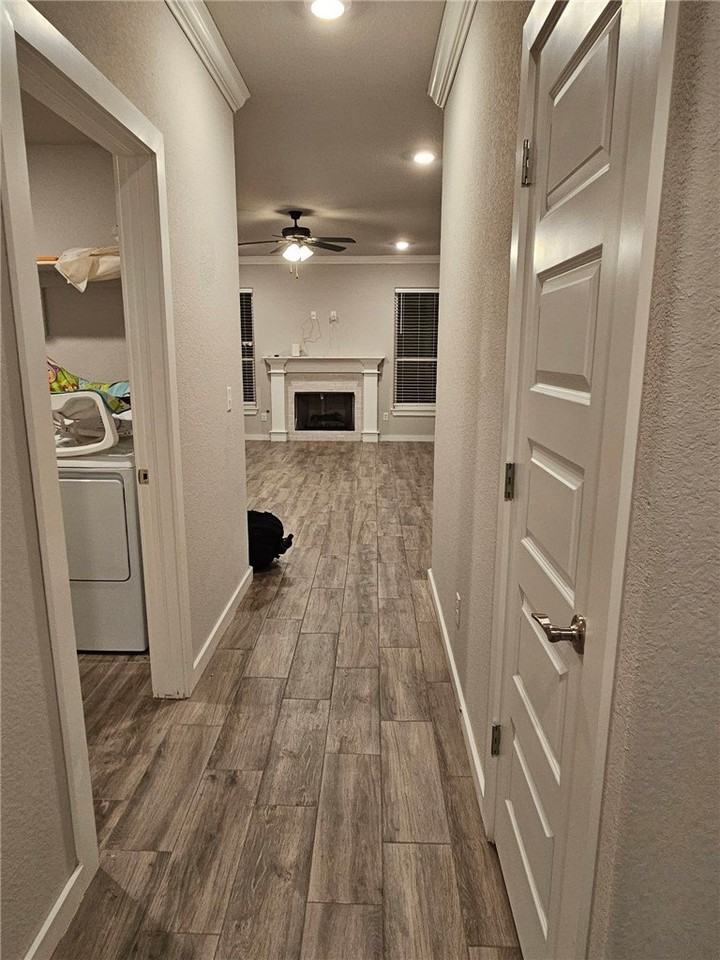 441 Coconut Ln - Photo 3 of 11