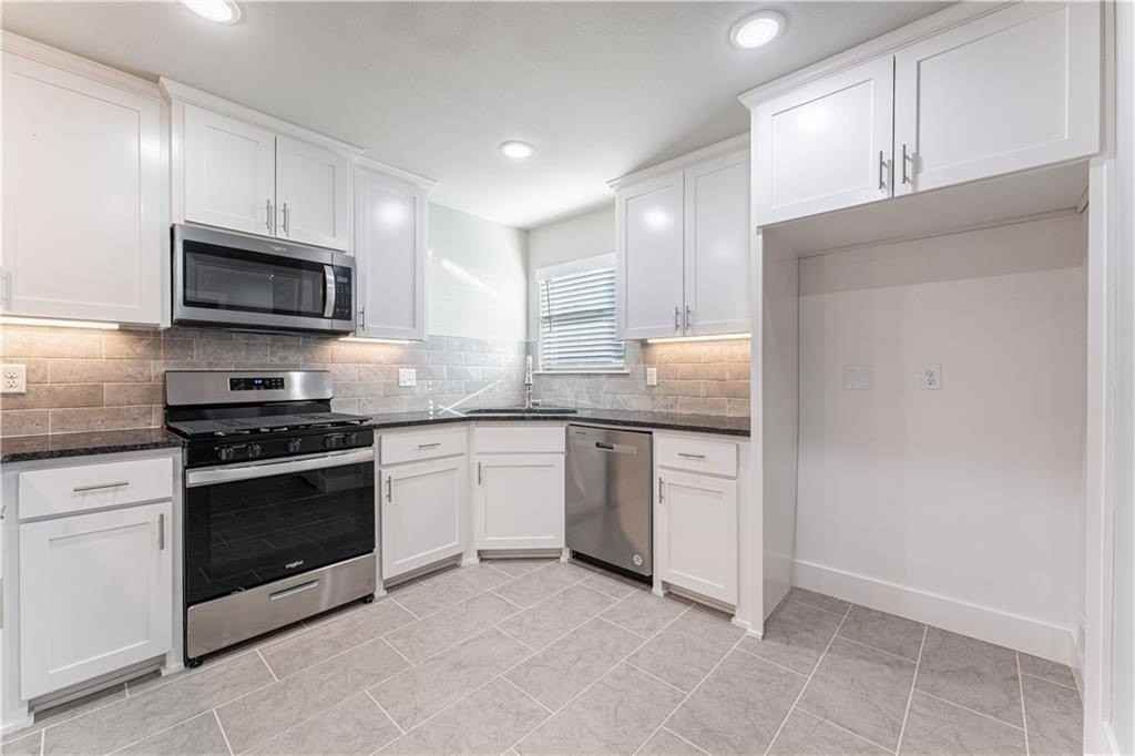 507 W Arkansas St - Photo 6 of 29
