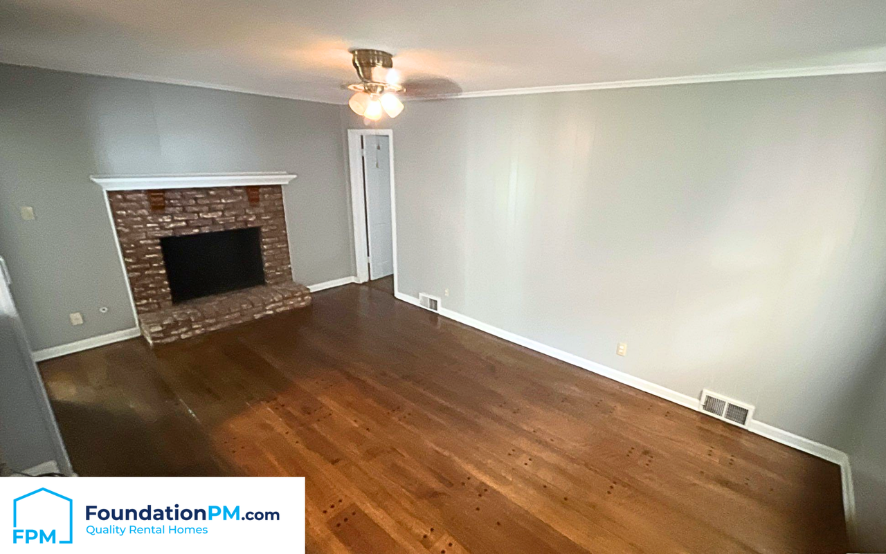 3083 Dothan St #1 - Photo 5 of 10