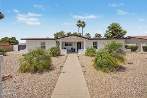 featured image of 5140 E Poinsettia Dr