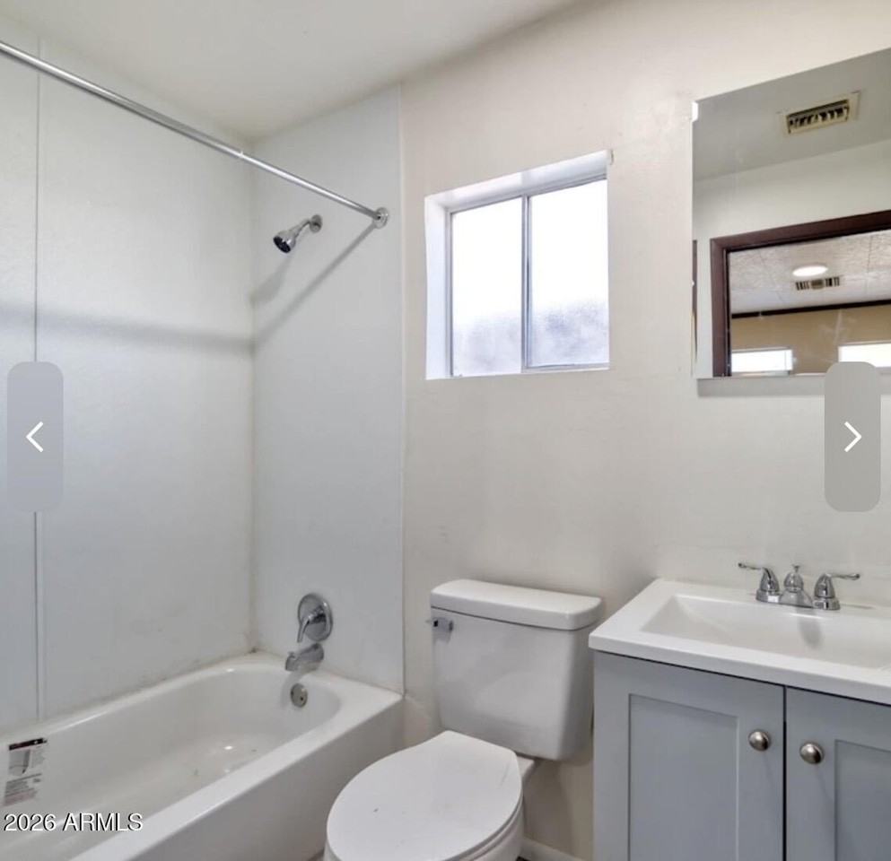 1005 N Center Ave #A - Photo 7 of 7