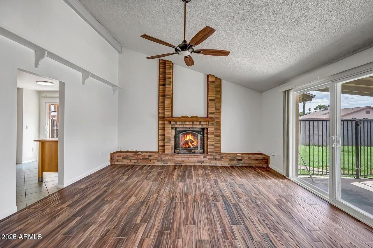 5601 W Carol Ave - Photo 4 of 17
