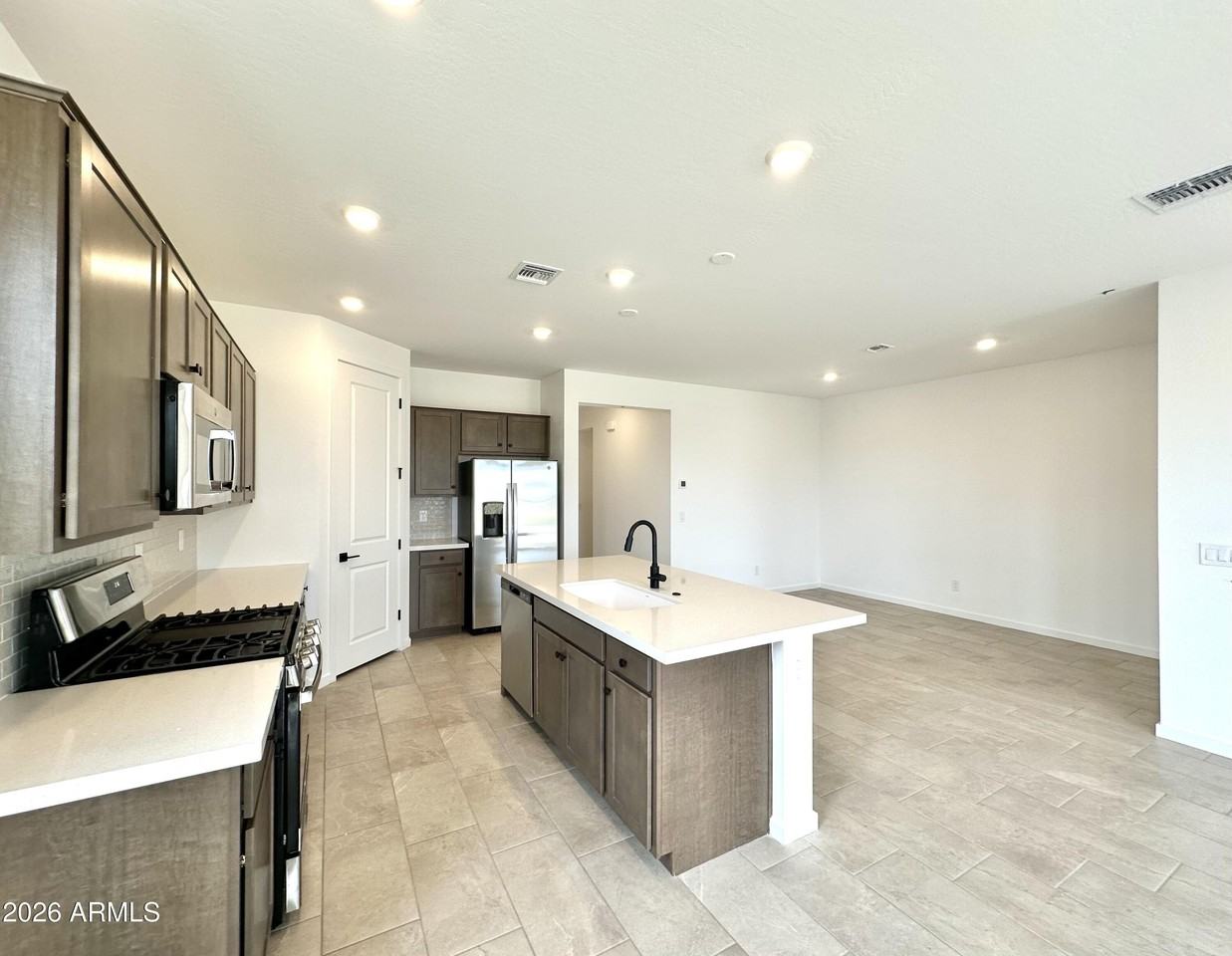 15598 W Hackamore Dr - Photo 6 of 21