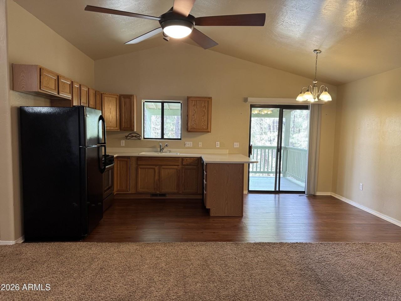 574 S Walnut Creek Loop #P - Photo 4 of 24