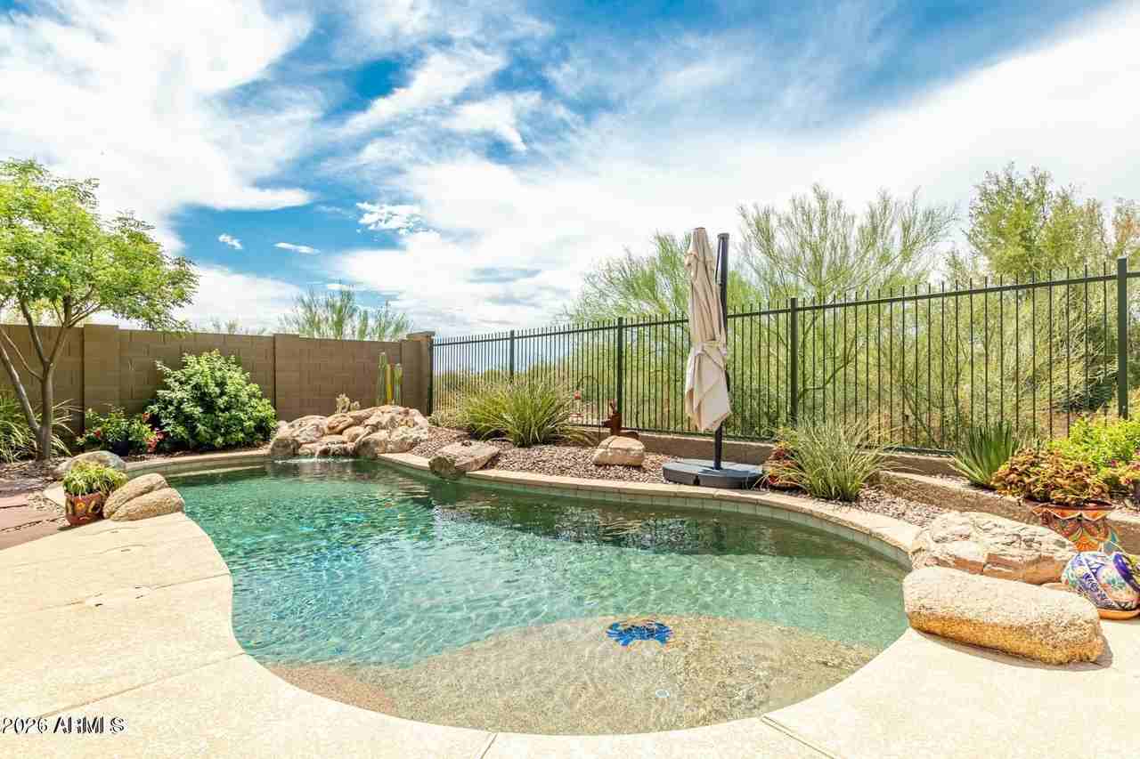 2902 W Haley Dr - Photo 3 of 25