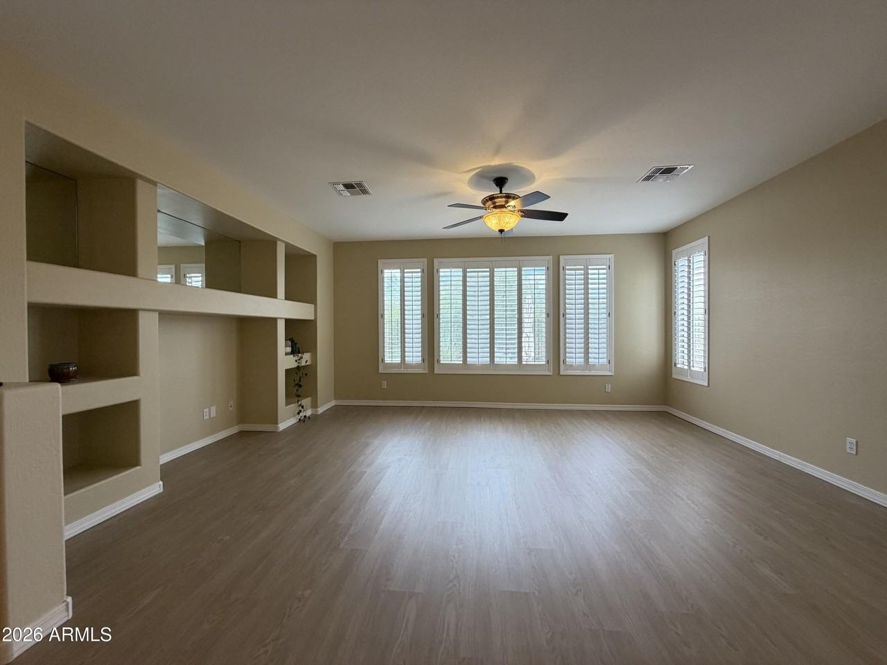 2902 W Haley Dr - Photo 4 of 25