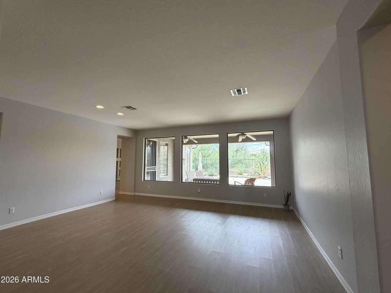 2902 W Haley Dr - Photo 5 of 25