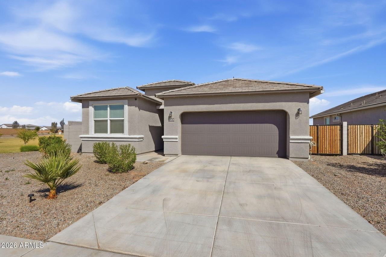 35834 W San Ildefanso Ave - Photo 3 of 36