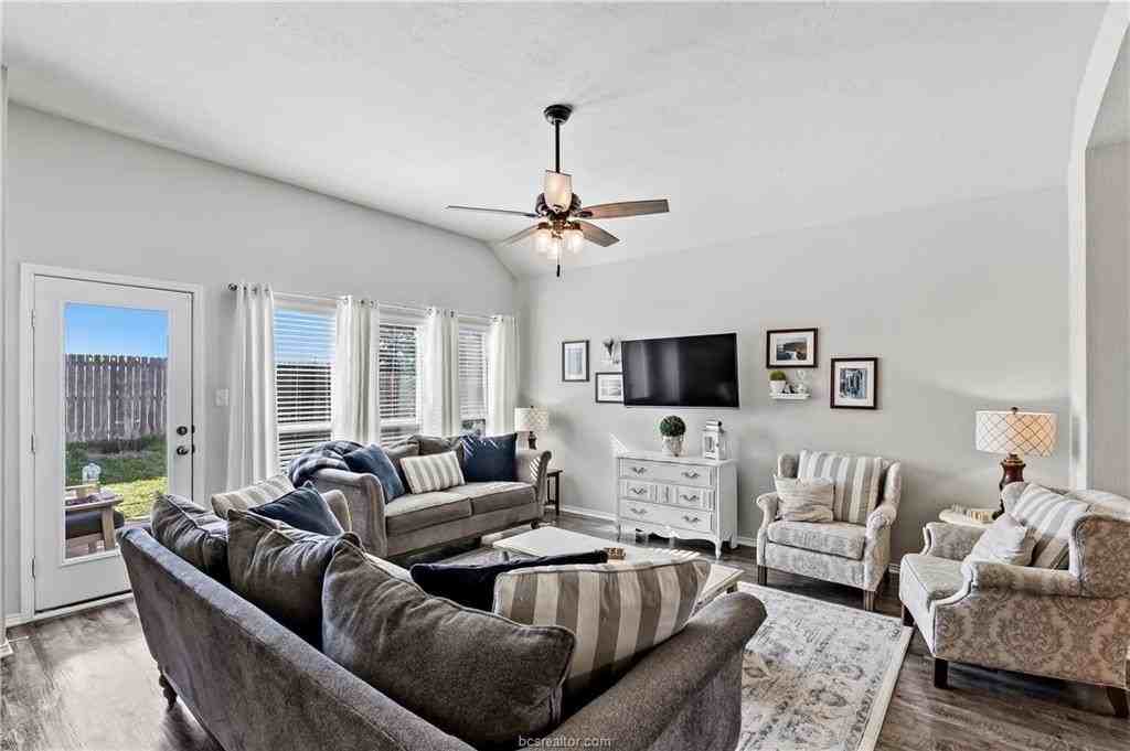 2721 Porters Way - Photo 5 of 18