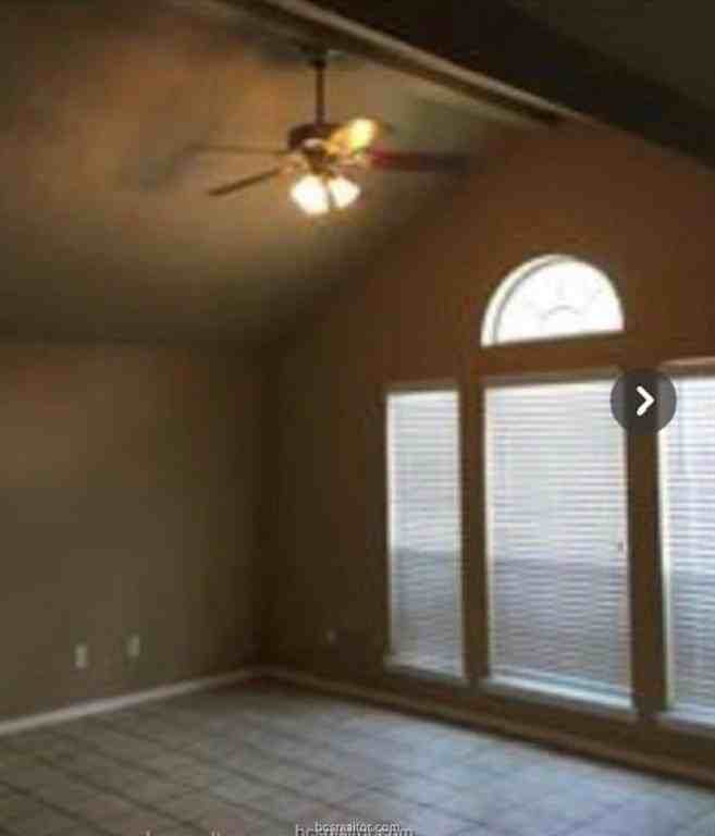 3823 Oldenburg Ln - Photo 2 of 11
