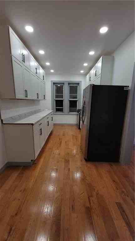 1111 E 94th St #2 - Photo 4 of 10