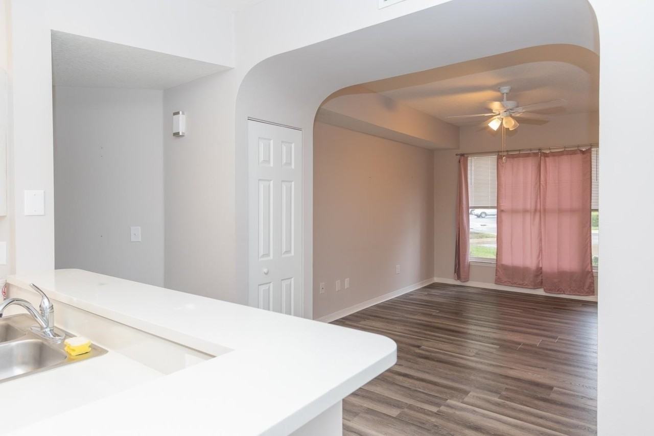 24100 Harbour Vista Cir - Photo 3 of 19