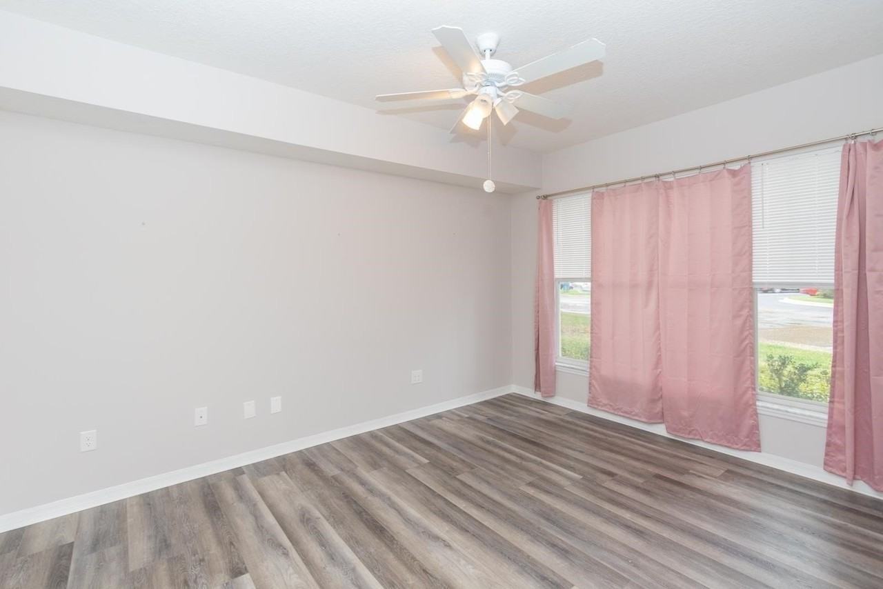 24100 Harbour Vista Cir - Photo 5 of 19