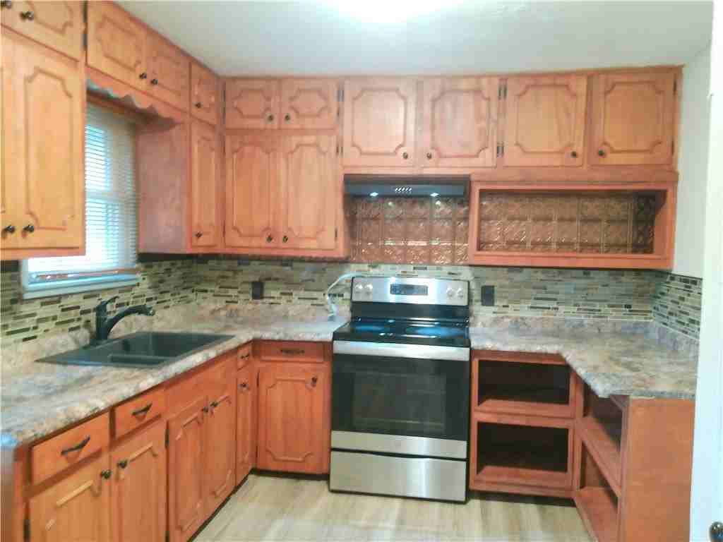 4026 Brentwood Dr - Photo 5 of 15