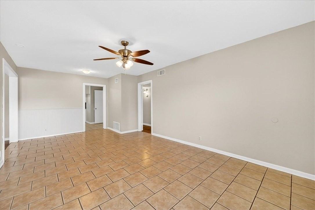 929 Ashland Dr - Photo 4 of 32