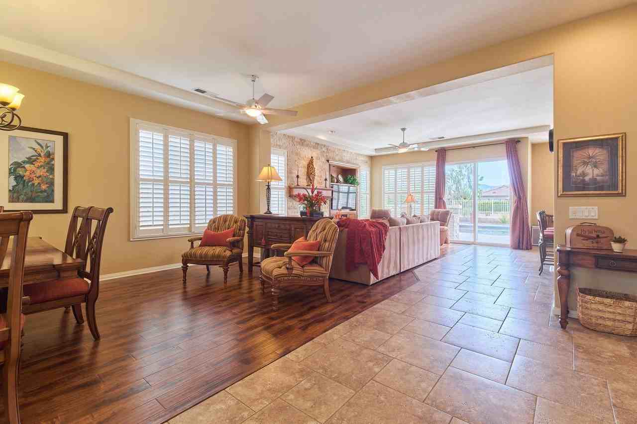 43424 Bordeaux Dr - Photo 2 of 50