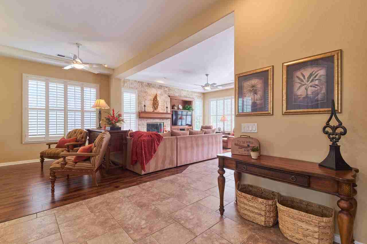 43424 Bordeaux Dr - Photo 3 of 50