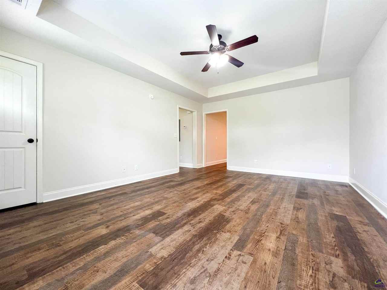 119 Washington Place Dr - Photo 4 of 21