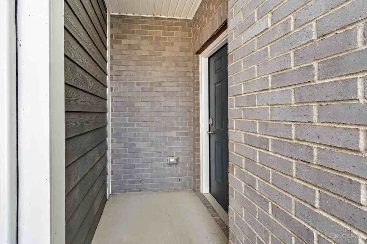 5559 Eagle Ct - Photo 5 of 50