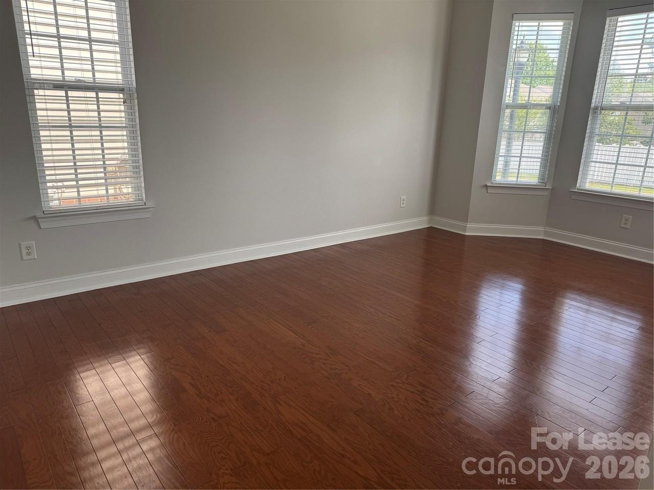 10713 Serape Rd - Photo 3 of 39