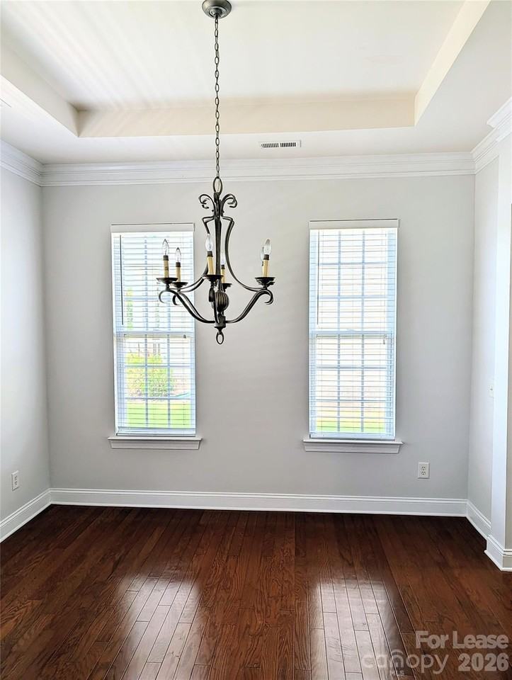 10713 Serape Rd - Photo 6 of 39