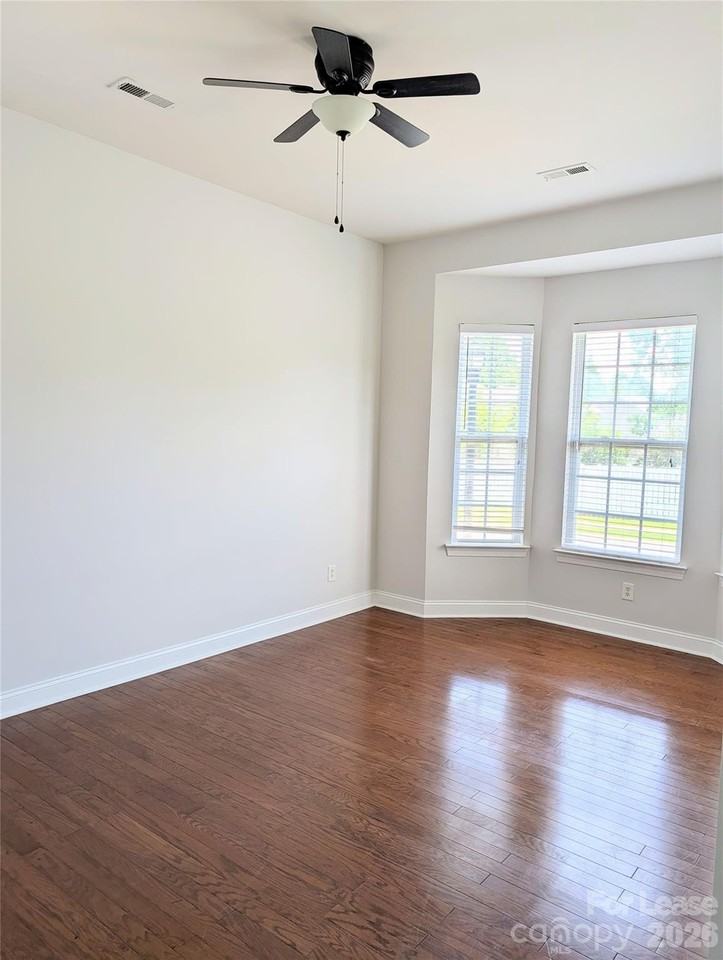 10713 Serape Rd - Photo 7 of 39