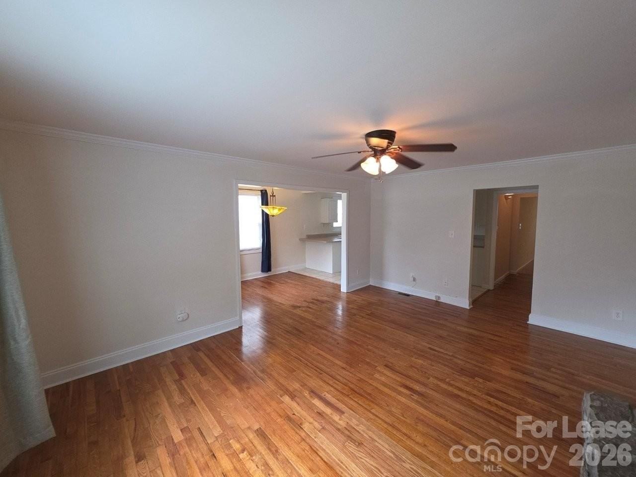 356 Melbourne Ct - Photo 6 of 28