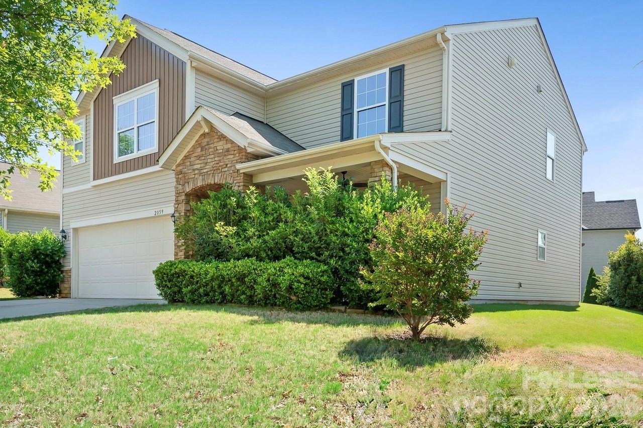 2059 Blue Iris Dr - Photo 2 of 45