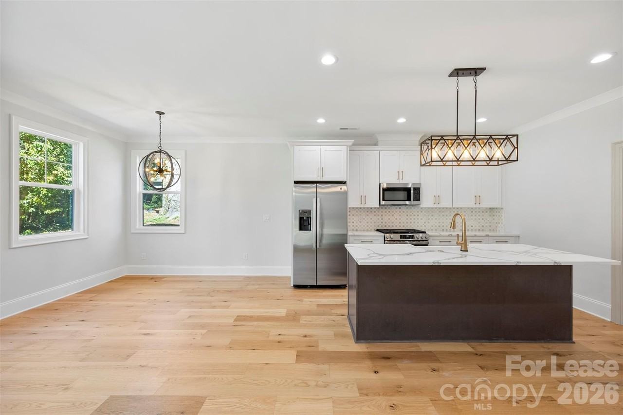 1331 Condon St - Photo 7 of 33