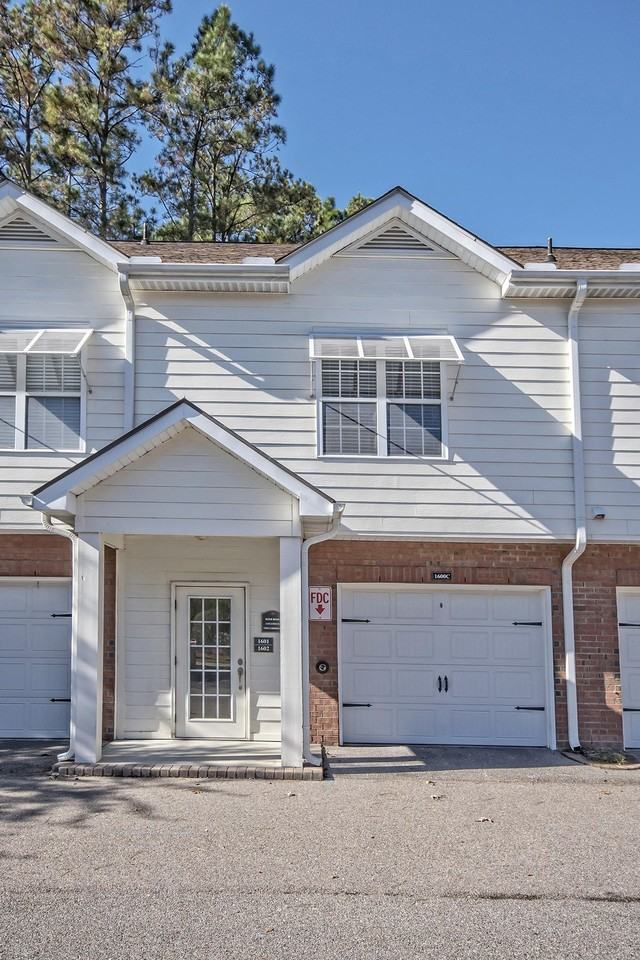 1602 Basildon Rd - Photo 3 of 23