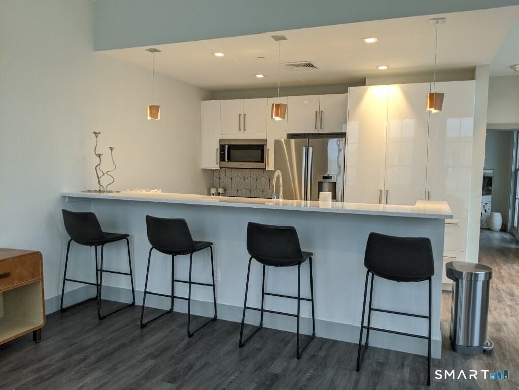 33 Elm St #4 - Photo 3 of 15