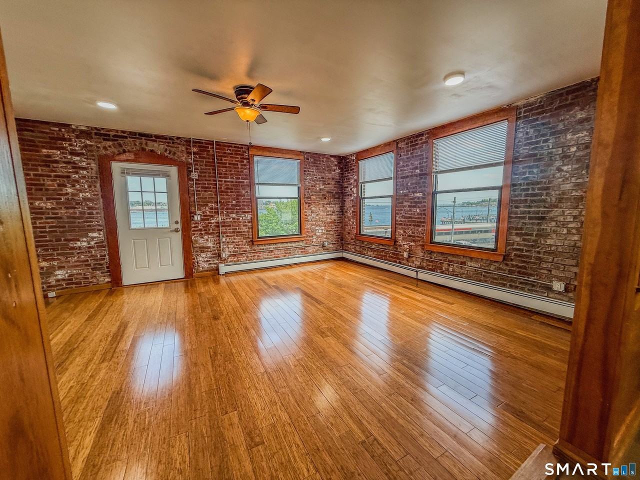 18 Bank St - Photo 7 of 16