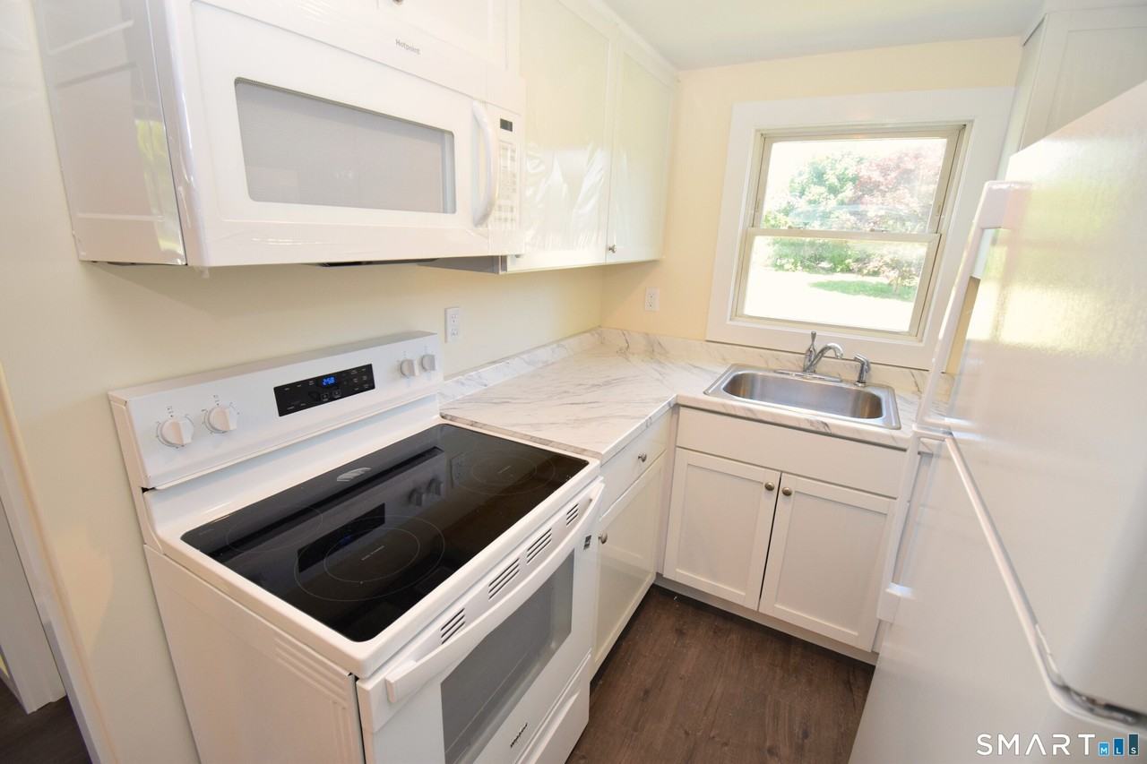 37 Dudley Ln #2 - Photo 7 of 15