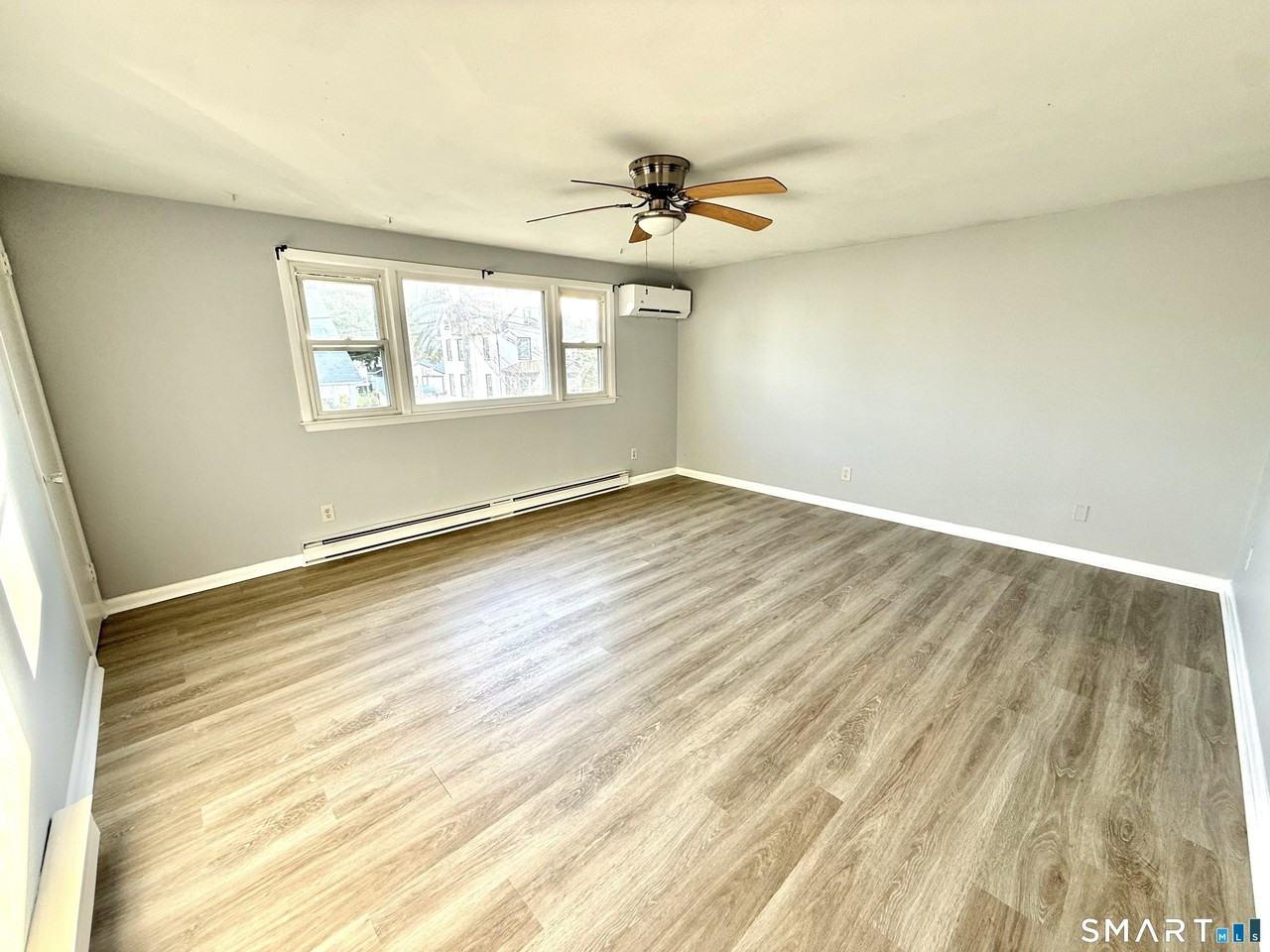 3 Bayview Pl #2ndFL - Photo 3 of 13
