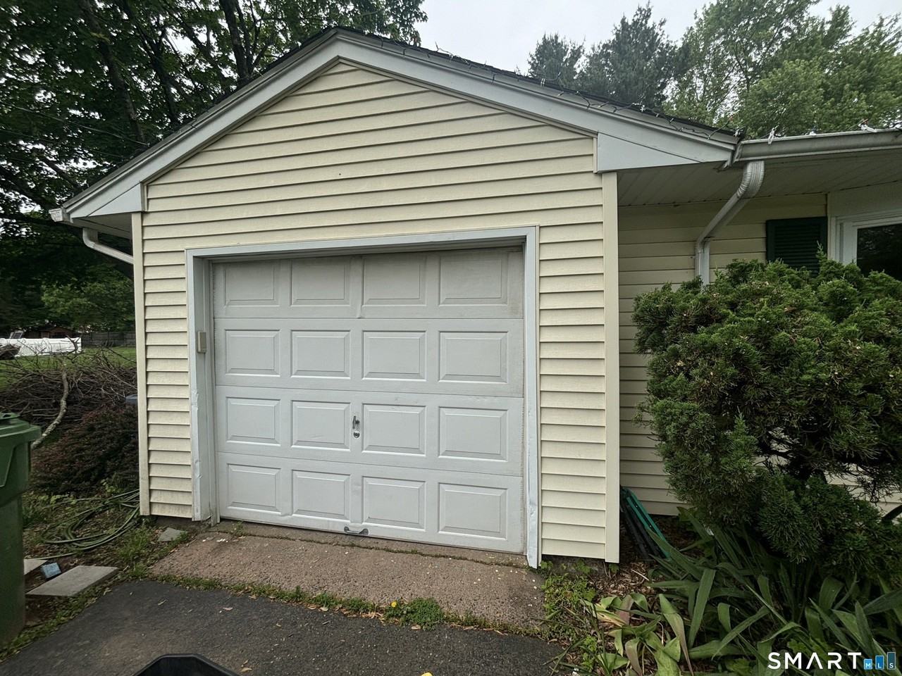 45 Sherman Rd - Photo 3 of 14