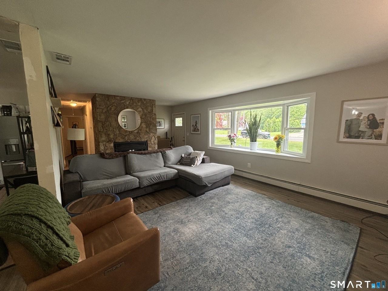 45 Sherman Rd - Photo 4 of 14